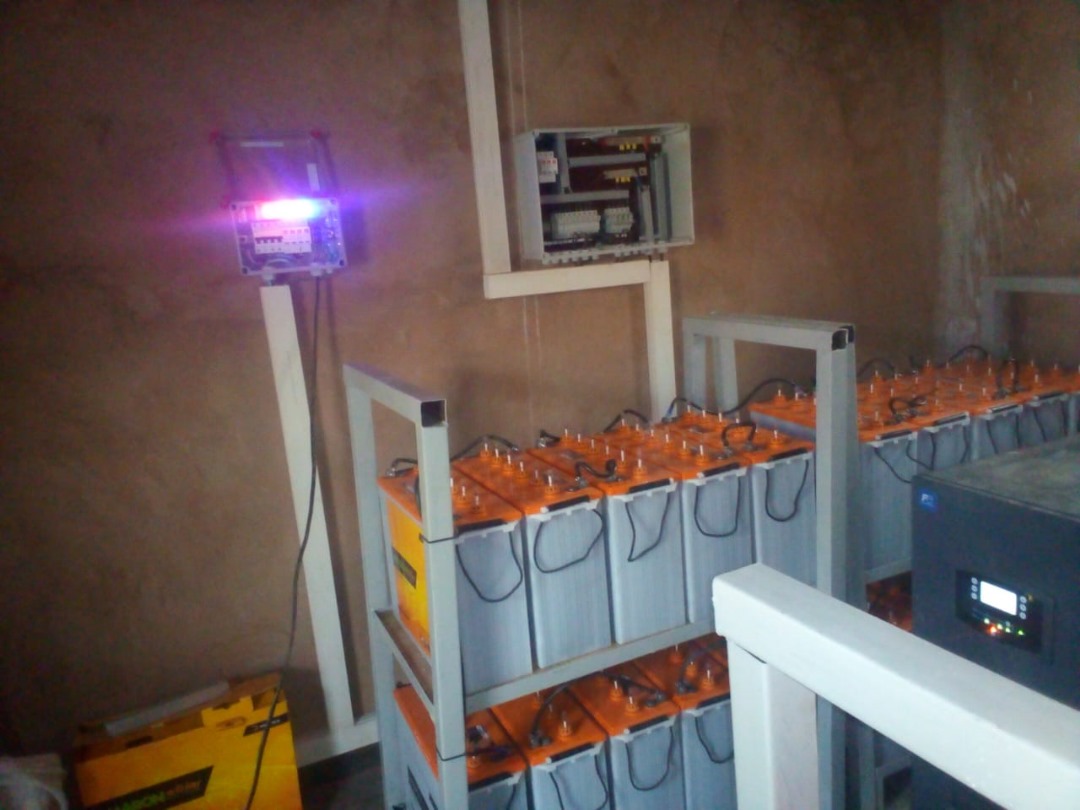 008 Bourgmystry Battery systrem with 15KW inverter